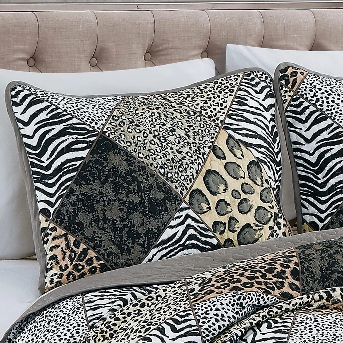 3 Piece Animal Print Bedspread Leopard Zebra Cheetah Printed Quilt Set Jungle Rustic Cabin Theme Bedding Reversible Black White Queen Size Coverlet for All Season (Queen, Black)