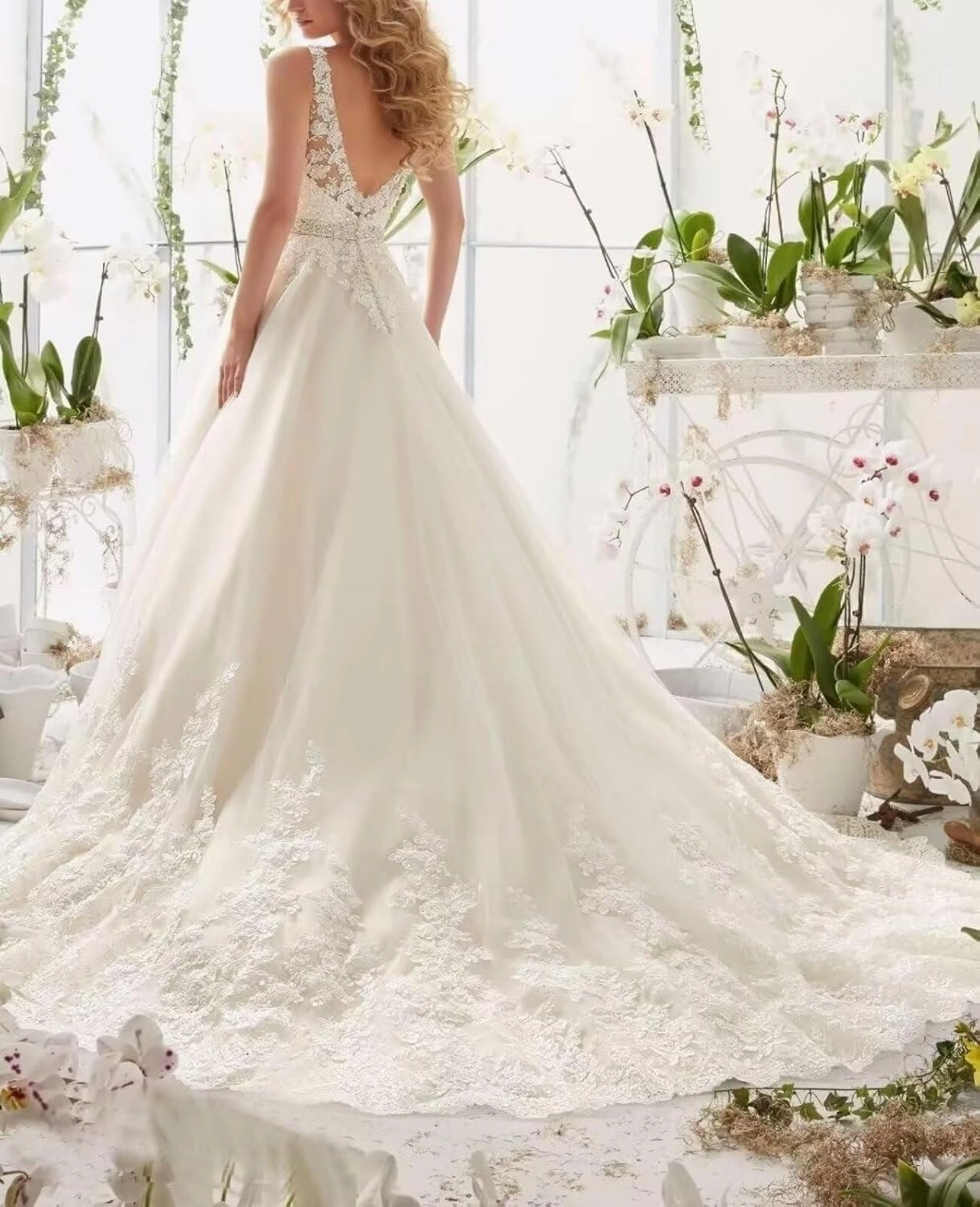 A Line Tulle Wedding Dresses for Bride V Neck Sleeveless Bridal Gowns Lace Appliques Boho Floral Wedding Gowns 2025