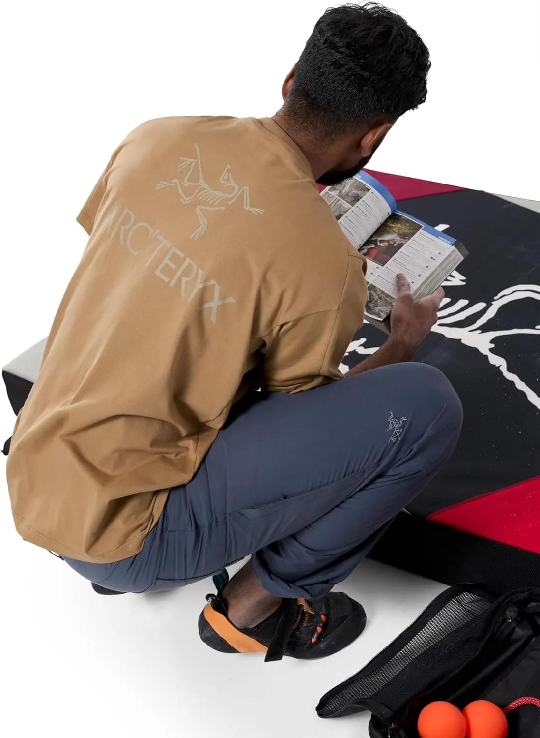 Arc'teryx Kragg SL Cotton Bird Word Shirt SS Men's | Cotton Climbing Tee with Bird and Wordmark Graphic