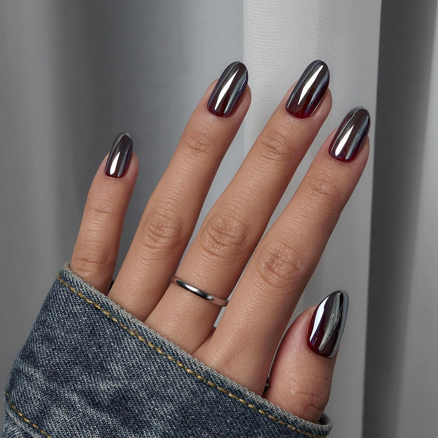 BTArtbox Press On Nails Short - Dark Oval Press On Nails, Chrome Glazed Glue On Nails, Supremely Fit & Glossy Stick On Nails in 16 Sizes - 30 Fake Nails Kit, Magic Mirror