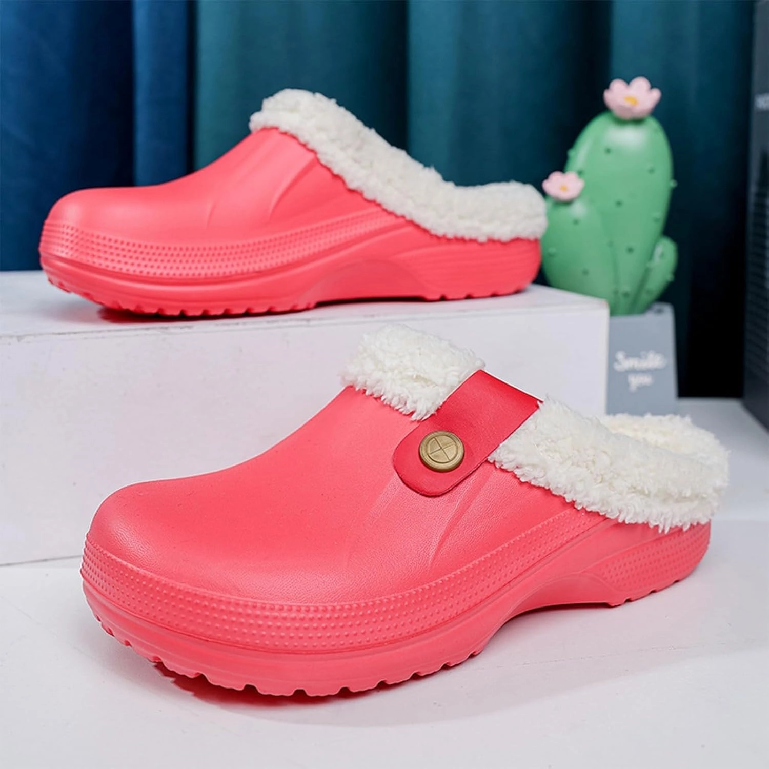 Clog Slippers for Women Classic Fur Lined Clogs Waterproof Winter Fuzzy Slippers for Women Men Indoor and Outdoor