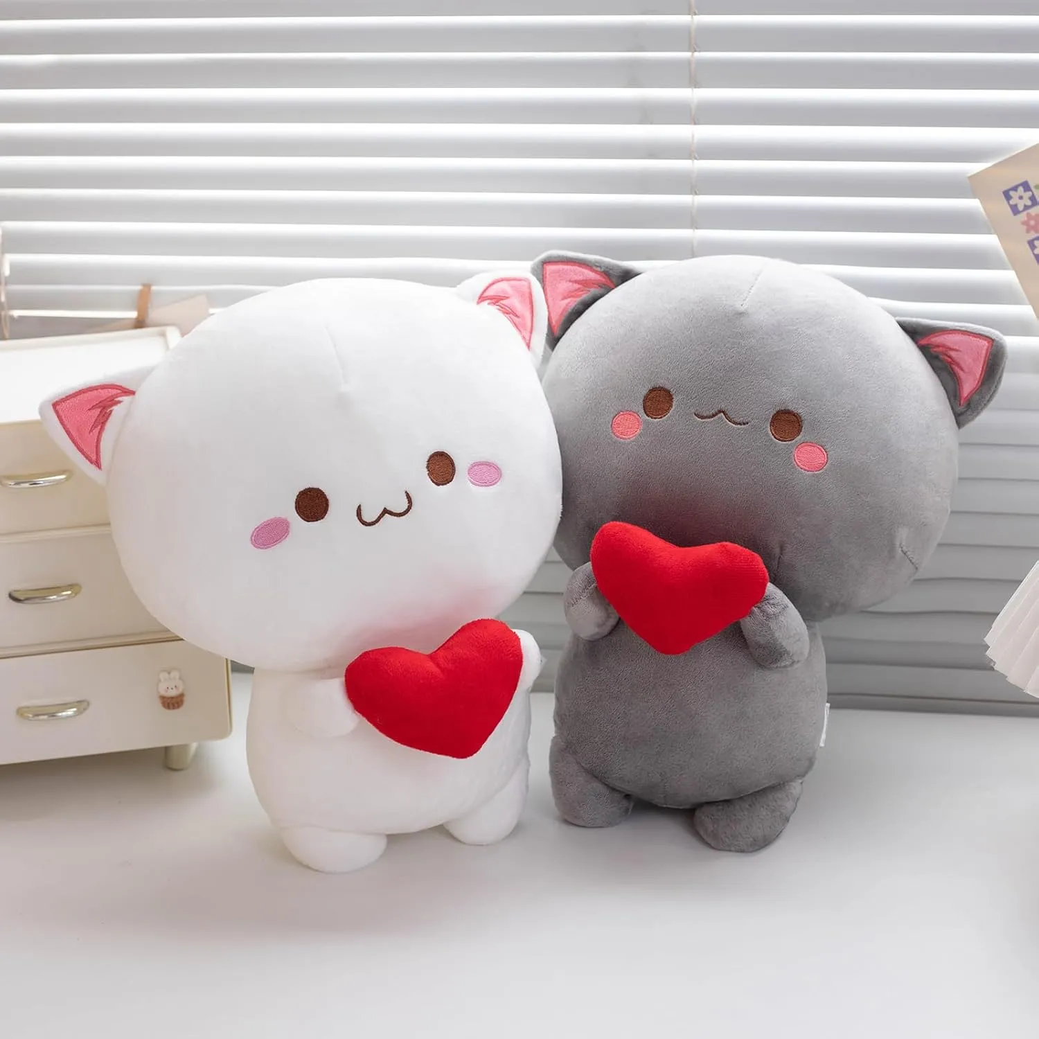 Cute Cat Plush Toy, Super Soft White Cat Plush Toy, Plush Cat Stuffed Animals, Valentine's Day Birthday Gift, Sweet Romantic Cute Cat Plush Toy(13.9 inch)