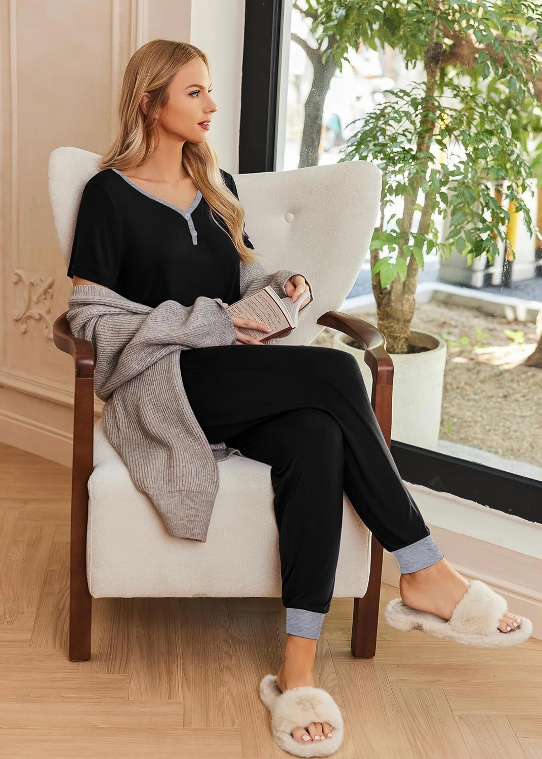 Ekouaer Pajamas Set Womens 2 Piece Lounge Set Short Sleeve Pjs Joggers Pants Sleepwear with Pockets