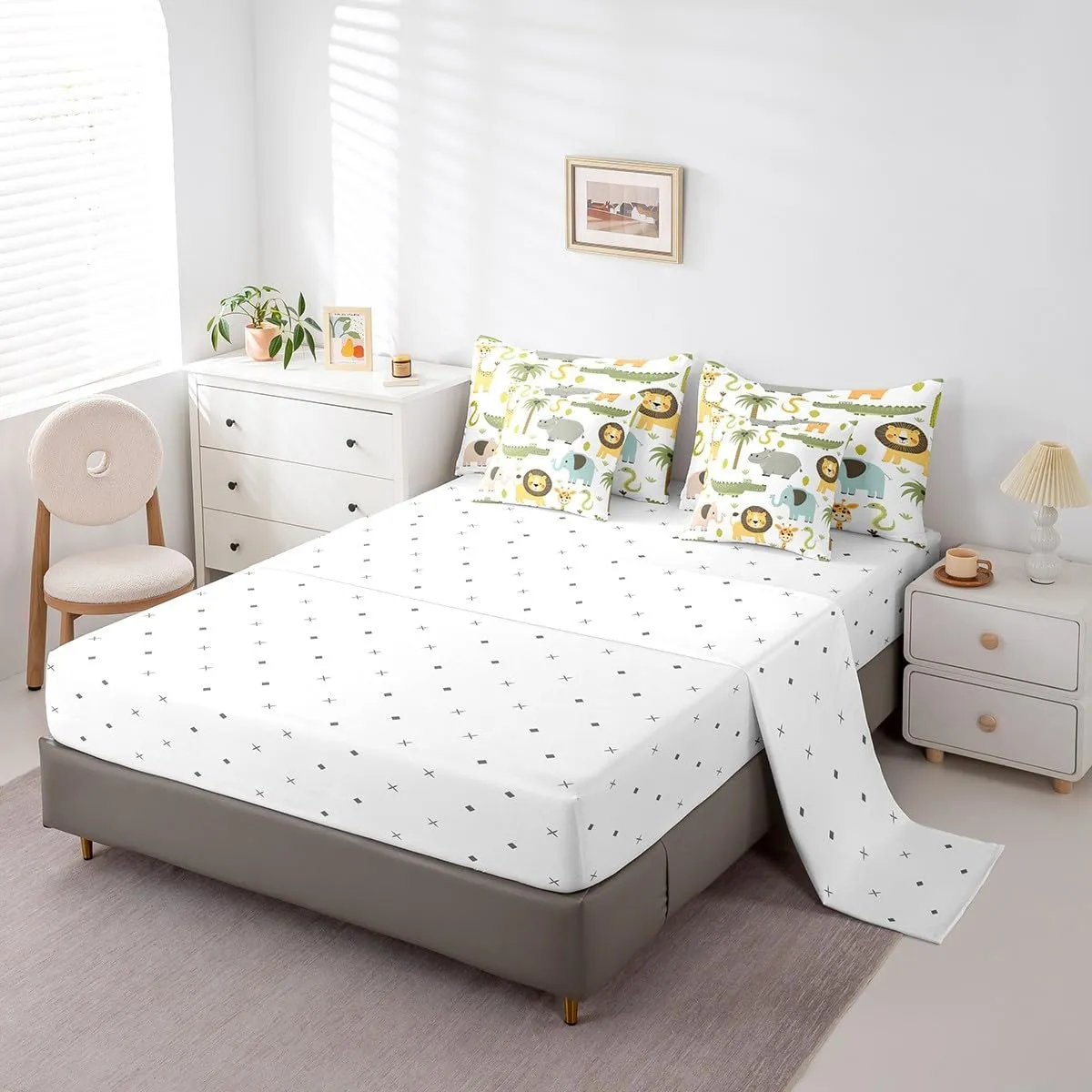 Feelyou Wild Animals 7 Piece Bedding Set Twin, Cute Hippo Crocodile Lion Bed in a Bag Kids Cartoon Elephant Giraffe Bedding Sets with Comforter, Pillowcases, Flat Sheet, Fitted Sheet, Cushion Cover