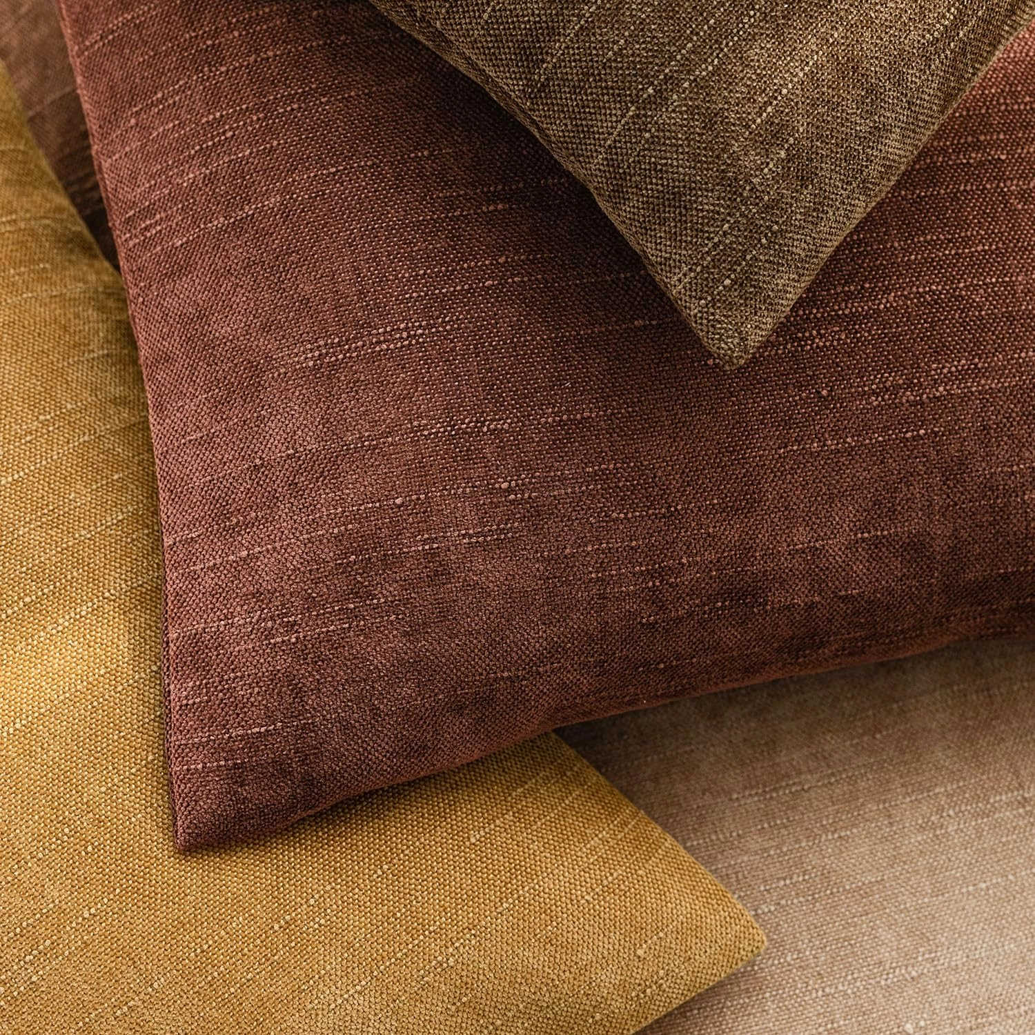 Foindtower Set of 2 Soft Textured Chenille Throw Decorative Pillow Covers Square Accent Solid Cushion Cover Neutral Farmhouse Pillow Case for Couch Sofa Bedroom Living Room 18x18 Inch,Golden Brown