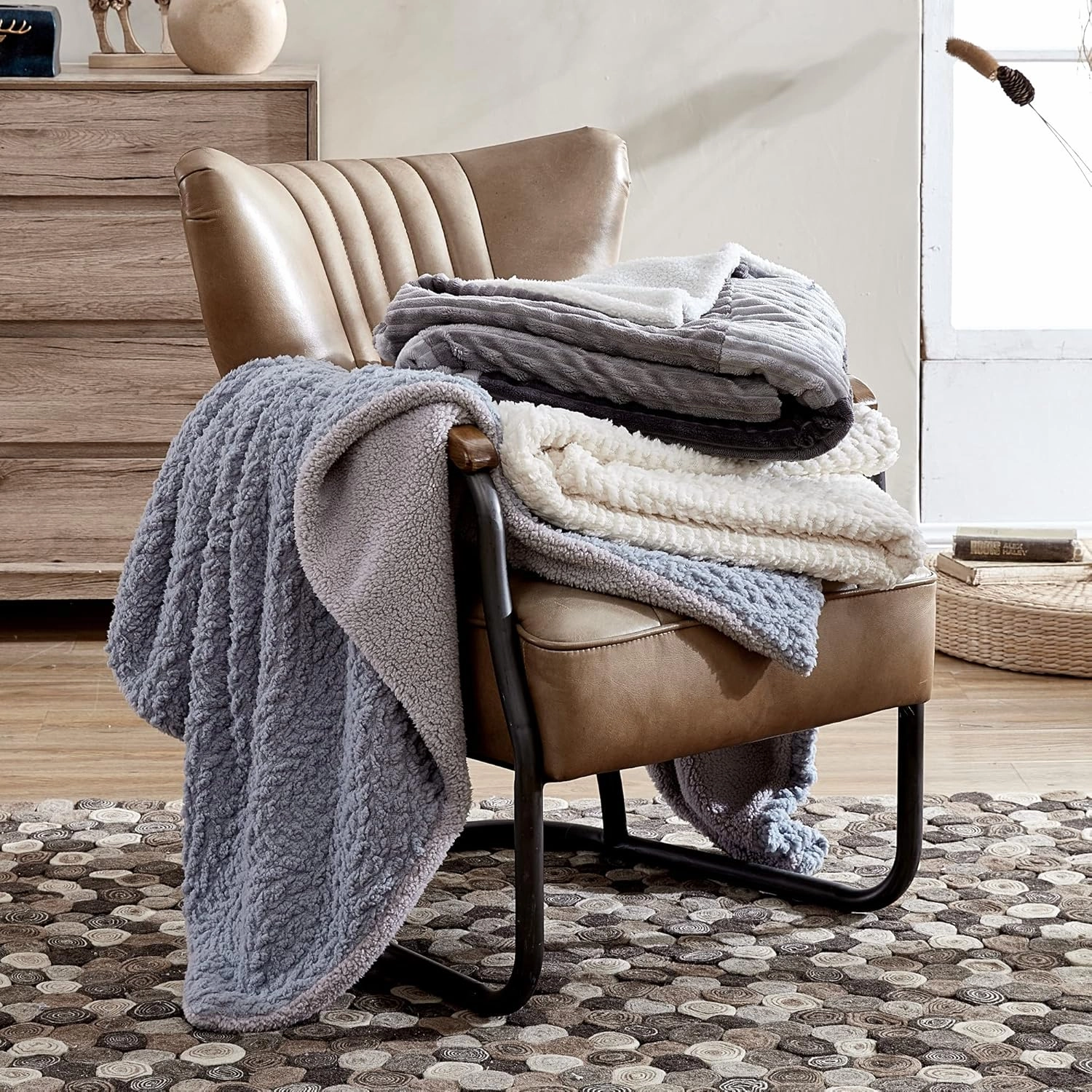 G.H. Bass Cable Knit Sherpa Fleece Throw Blanket for Couch, Sofa, Bed Soft, Cozy, 50 x 60, Grey