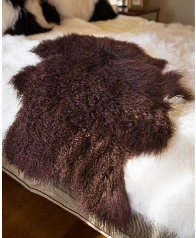 Genuine Tibetan Mongolian Sheepskin Fur Rug, Mongolian Lamb Wool Carpet Fur Pelt Throw Rug Home Decorative Soft,39.5-41.5 in Long，Dark Khaki
