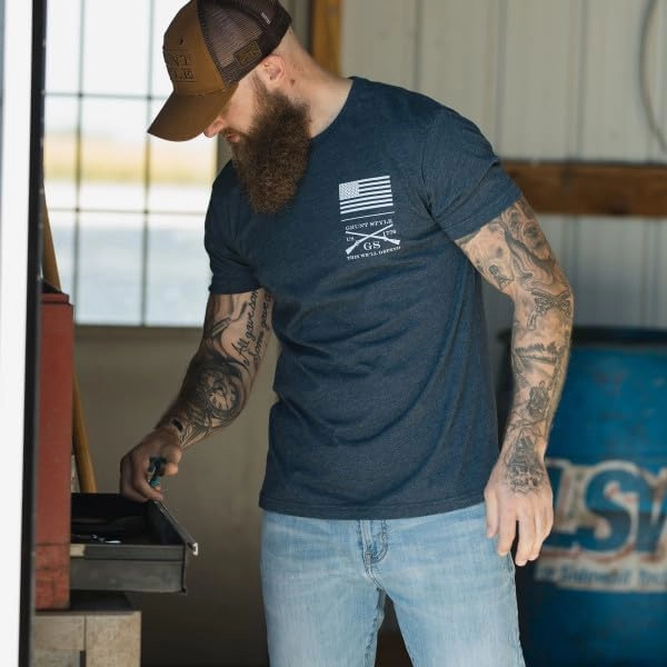 Grunt Style Red Blood Blue Collar Men's T-Shirt