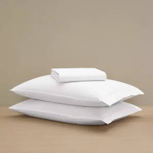 H by Frette Percale Simple Sheet Set (Twin) - Luxury All-White Bedding Sheet Set/Includes Pillowcases and a Fitted Sheet