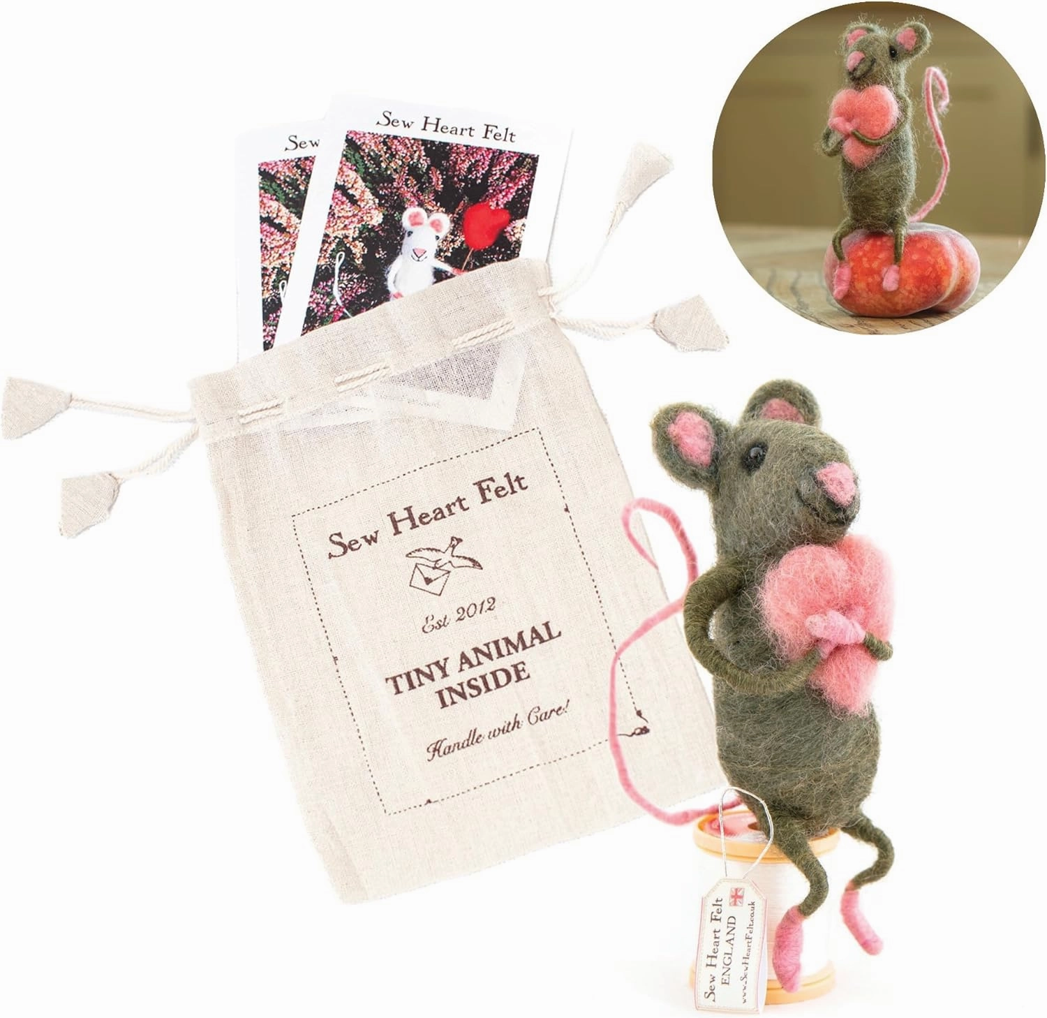 l Hand Felted Sitting Hugging Heart Mouse l Organic Wool l Hand Made Home Decor l Natural Fibres l Fair Trade l Plush Novelty Animal Ornament, 5060998805440