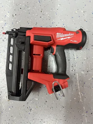 Milwaukee 3020-20 M18 FUEL 18-Volt Lithium-Ion Brushless Cordless Gen ll 16-Gauge Straight Finish Nailer (Tool Only)