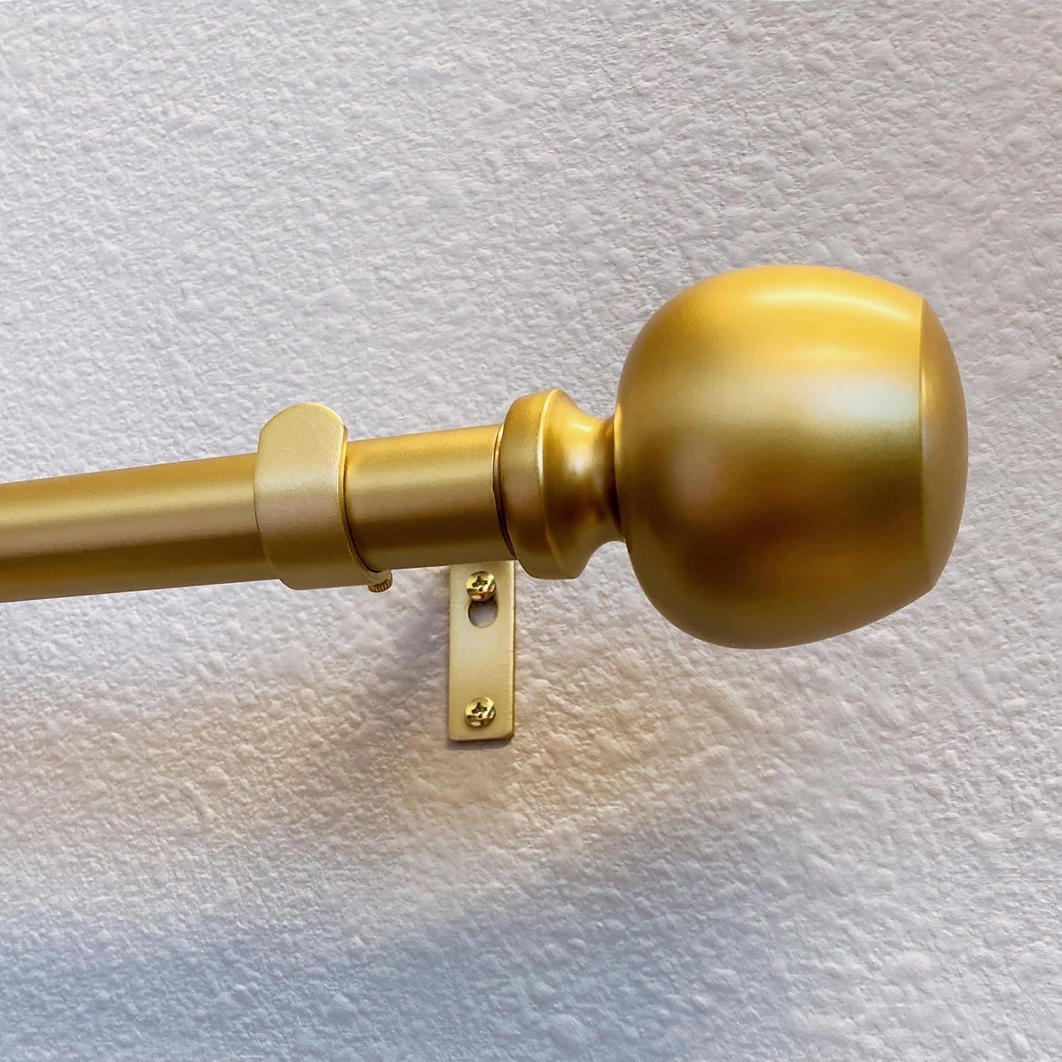 Morena II 12-20 Inch Adjustable Side Curtain Rod Set Pair, 1 Inch Diameter in Brass