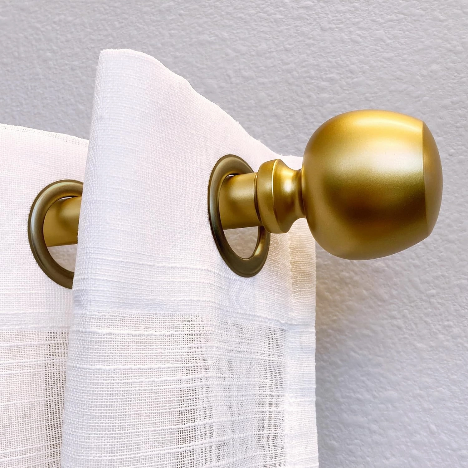 Morena II 12-20 Inch Adjustable Side Curtain Rod Set Pair, 1 Inch Diameter in Brass