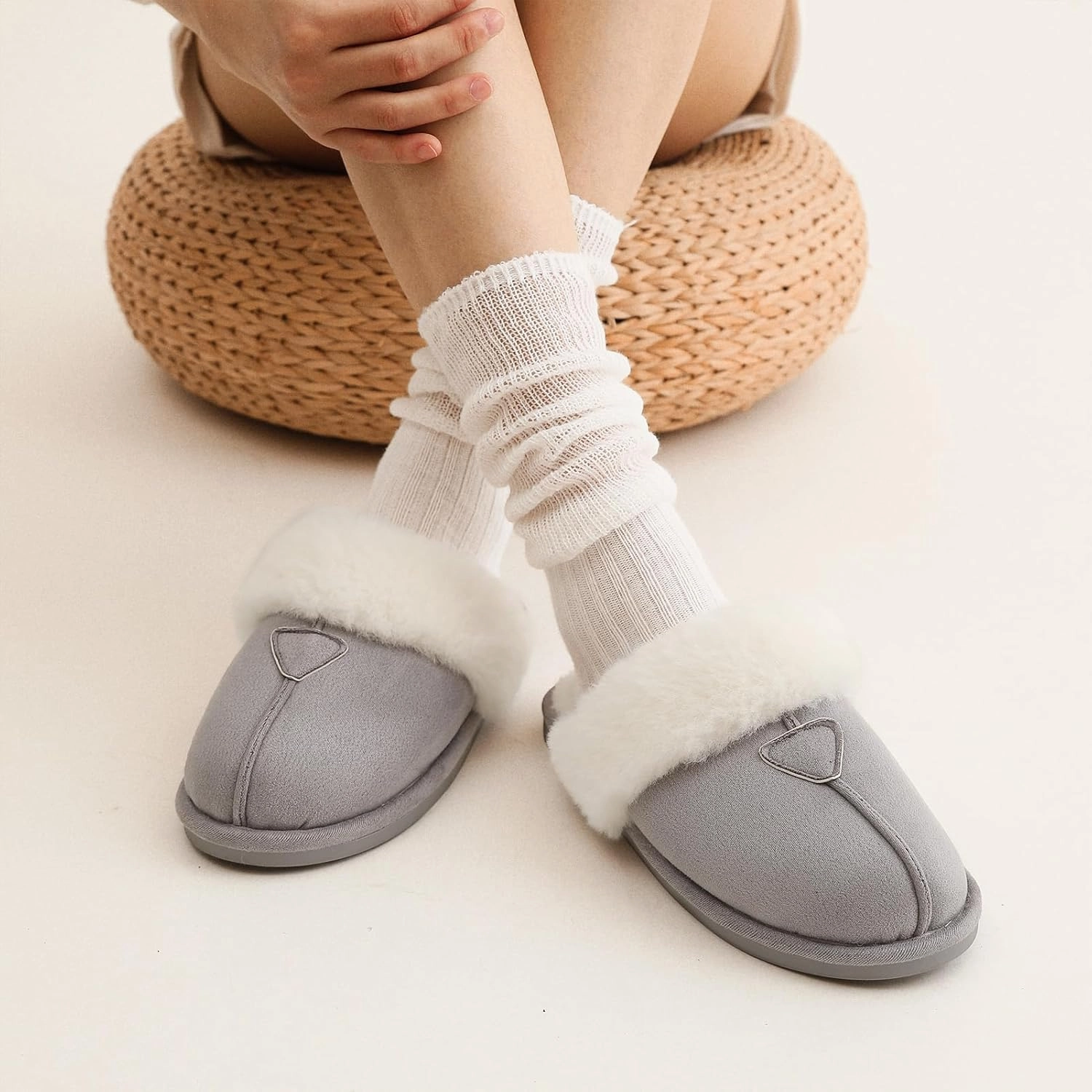 Parlovable Womens Fuzzy Slippers Memory Foam Suede House Slippers Faux Fur Indoor Outdoor Shoes