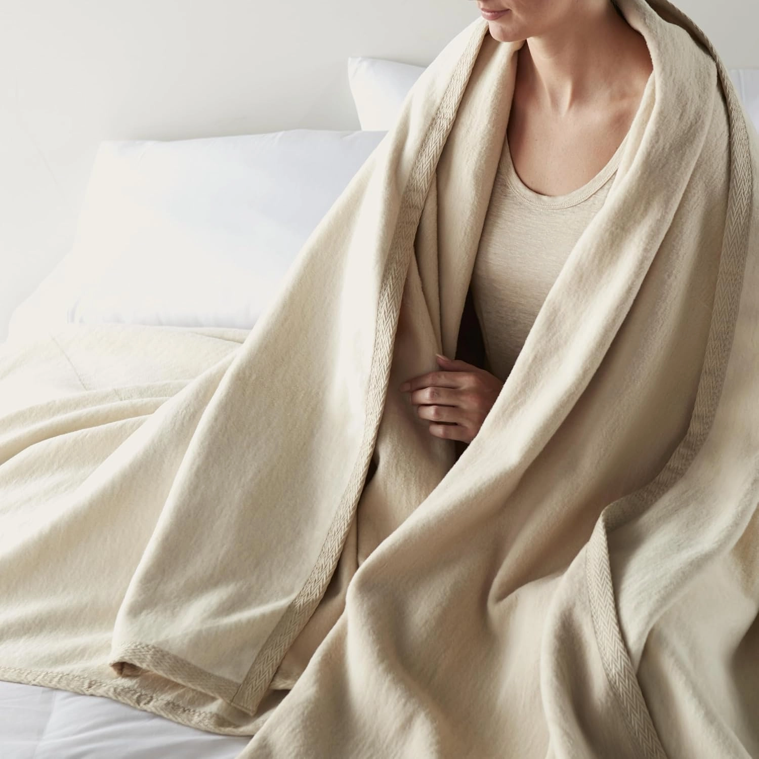 Peacock Alley Favorite Luxury Reversible Cotton Blanket for Year Around Use - 100% Long Staple Cotton, Imported from Portugal - King, Flint