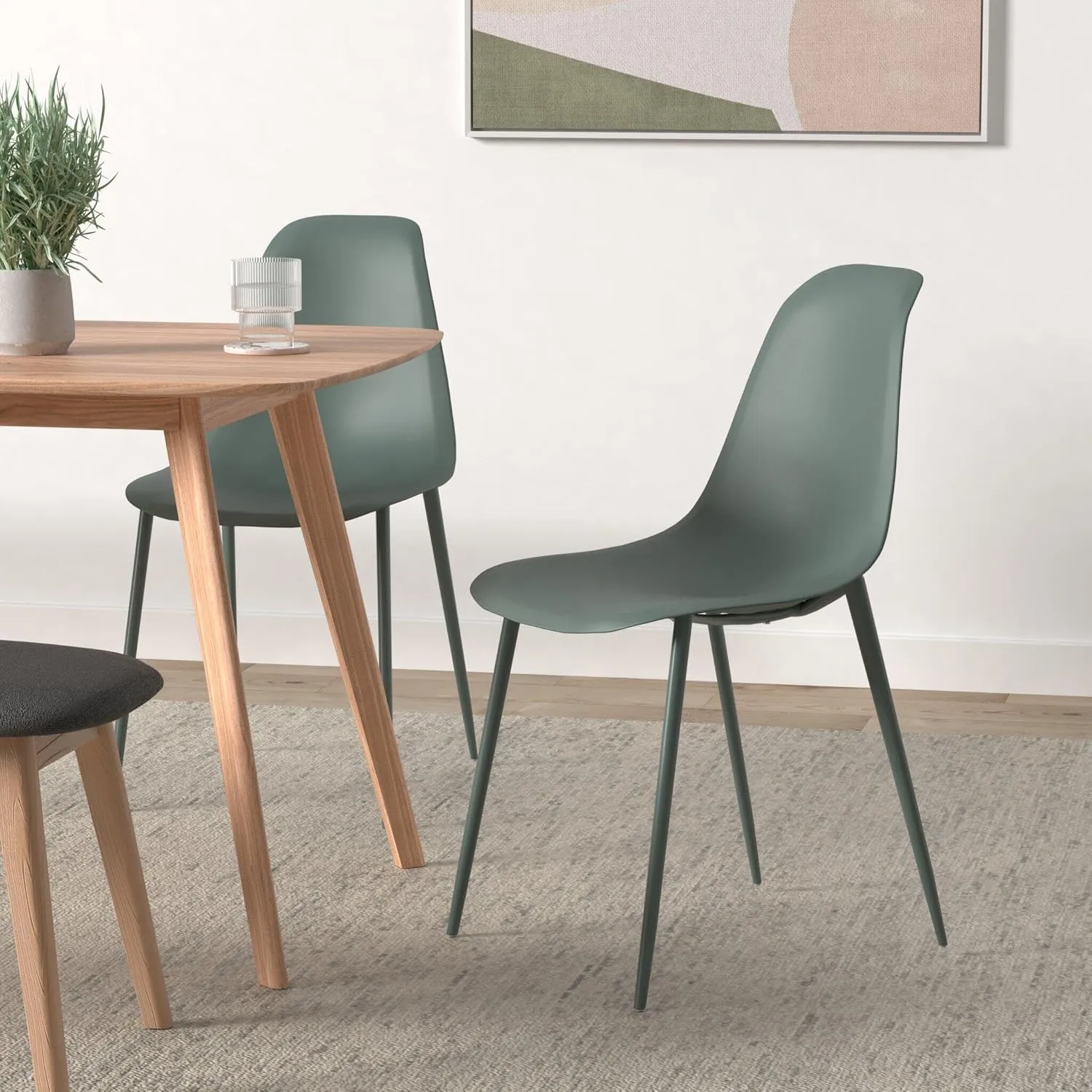 POLY & BARK Isla Modern Kitchen Chairs Set of 4 - Plastic Dining Chair with Metal Legs - Quick Assembly Simple Cafe Chairs Plastic for Indoor or Outdoor - Pistachio Green