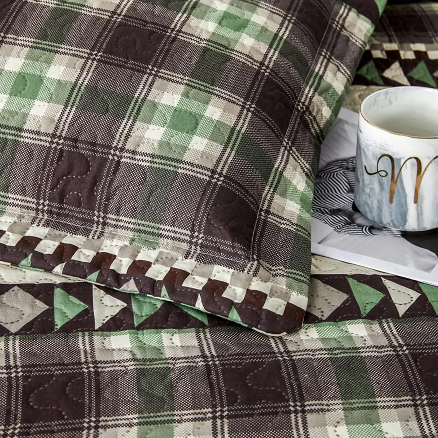 Quilts Queen Size, 3Pcs Rustic Cabin Bedspread Coverlet Set Brown Bear Green Pine Tree Bedding Set Lightweight Soft Reversible Plaid Stripe Bed Cover Set Farmhouse Decor for All Season(90"x 90")