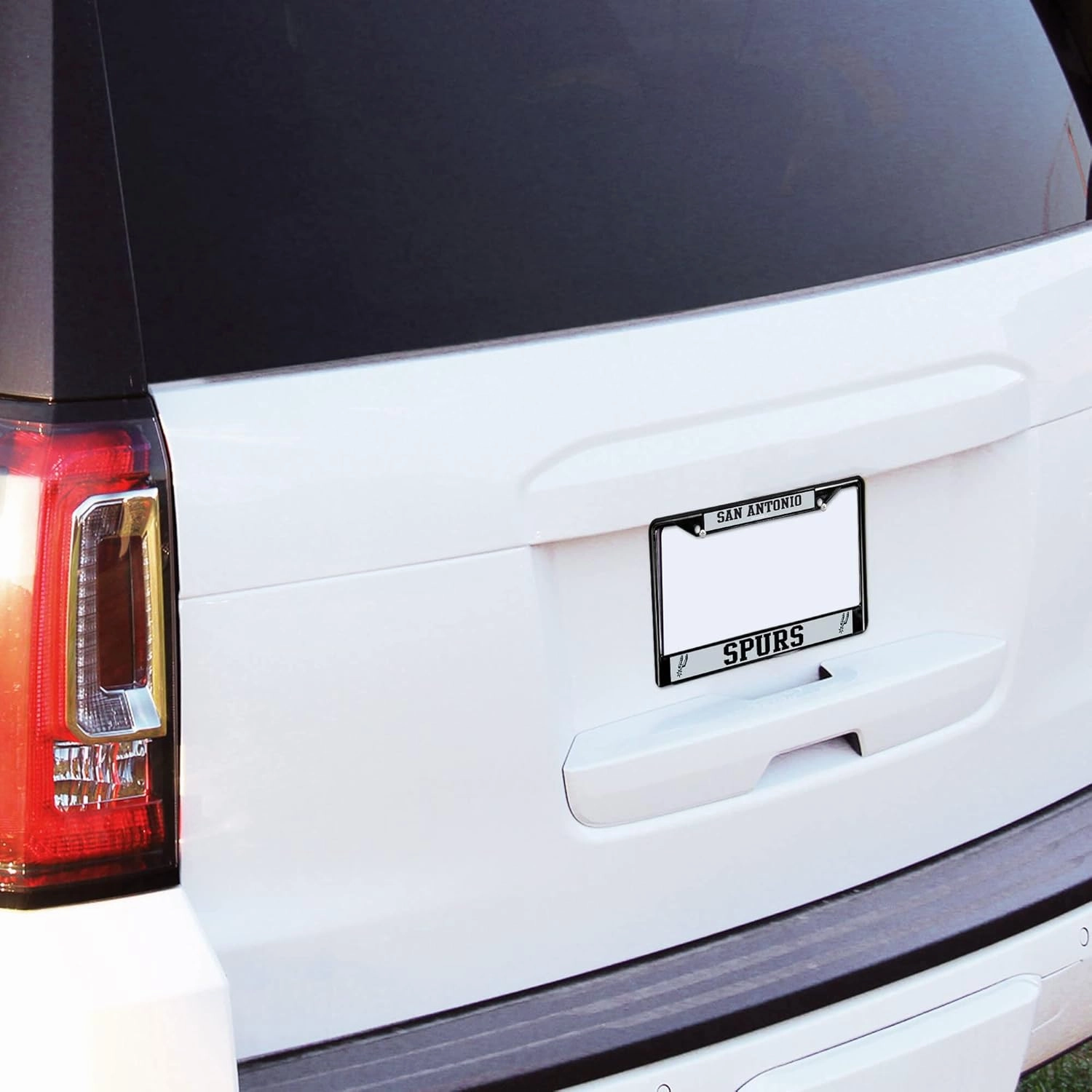 Rico Industries NHL Pittsburgh Penguins Standard Chrome License Plate Frame, 6 x 12.25-"