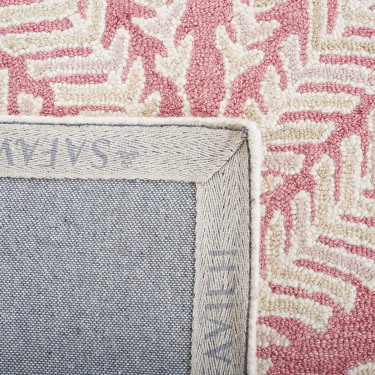 SAFAVIEH Capri Collection Area Rug - 5' x 8', Pink & Ivory, Handmade Wool, Ideal for High Traffic Areas in Living Room, Bedroom (CPR208R)