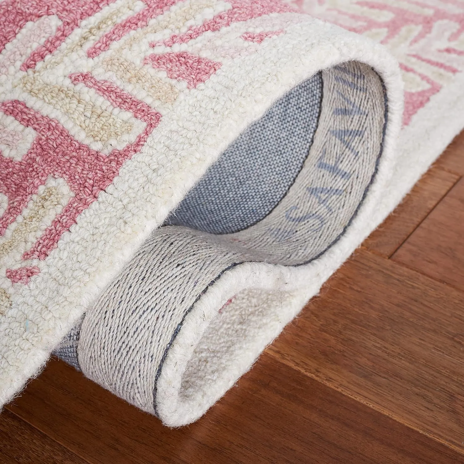 SAFAVIEH Capri Collection Area Rug - 5' x 8', Pink & Ivory, Handmade Wool, Ideal for High Traffic Areas in Living Room, Bedroom (CPR208R)