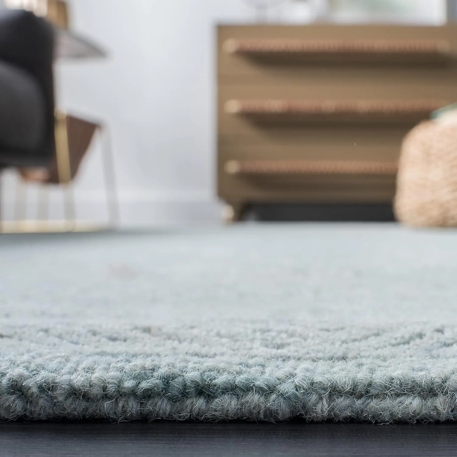 SAFAVIEH Ikat Collection Area Rug - 9' x 12', Aqua, Handmade Wool, Ideal for High Traffic Areas in Living Room, Bedroom (IKT506J)