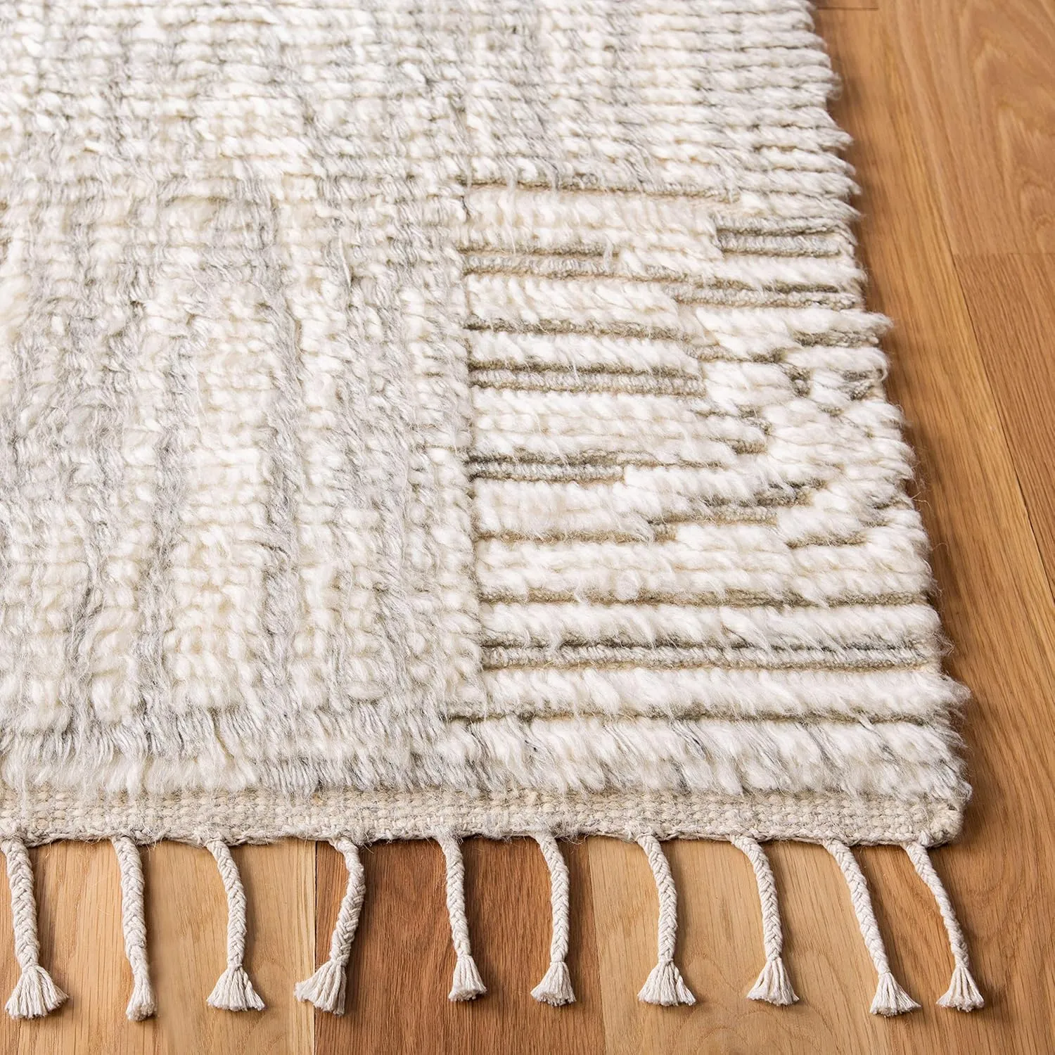 SAFAVIEH Manhattan Collection Runner Rug - 2'3" x 8', Ivory & Grey, Hand-Knotted Modern Tassel Wool & Viscose, Ideal for High Traffic Areas in Living Room, Bedroom (MAN464F)
