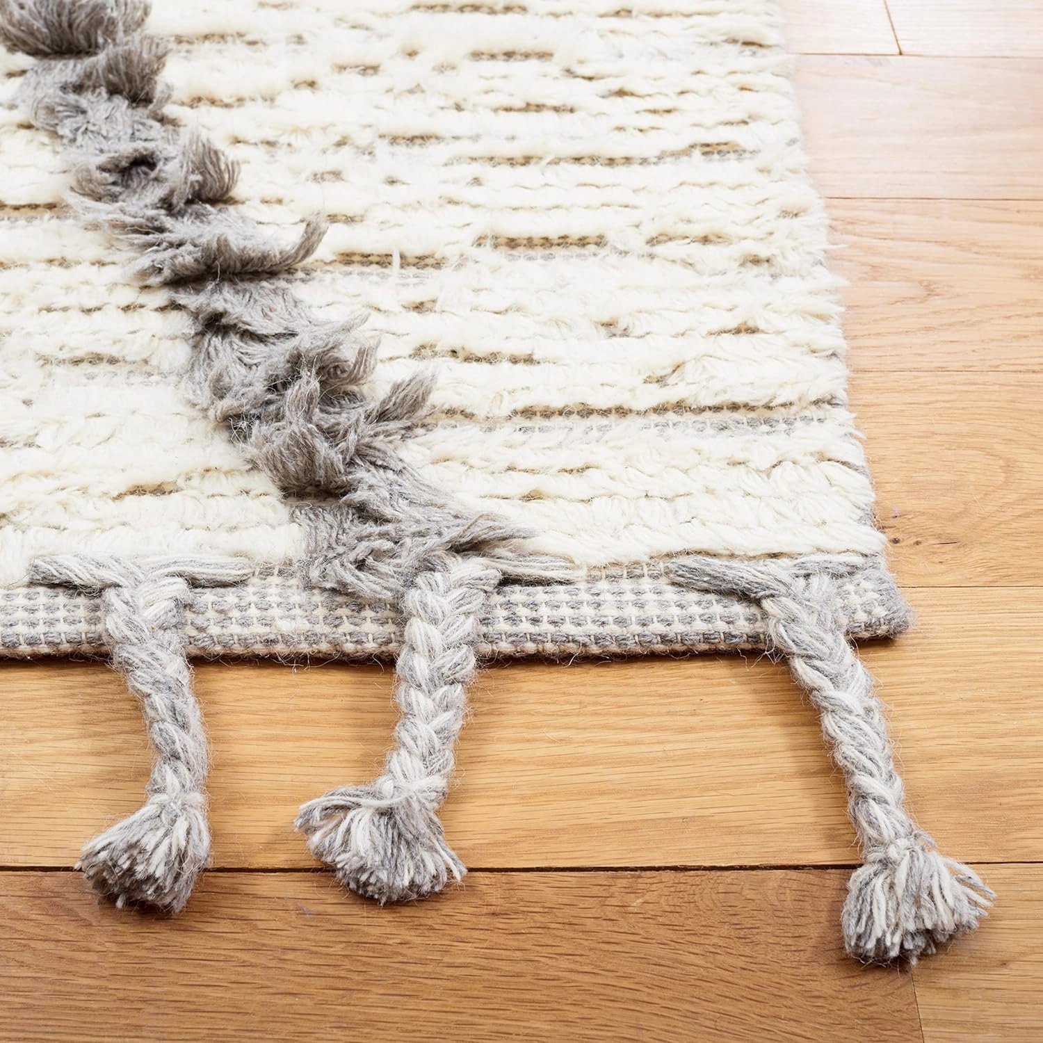 SAFAVIEH Kenya Collection Runner Rug - 2'3" x 8', Ivory & Grey, Handmade Moroccan Boho Tribal Tassel Wool, Ideal for High Traffic Areas in Living Room, Bedroom (KNY954A)