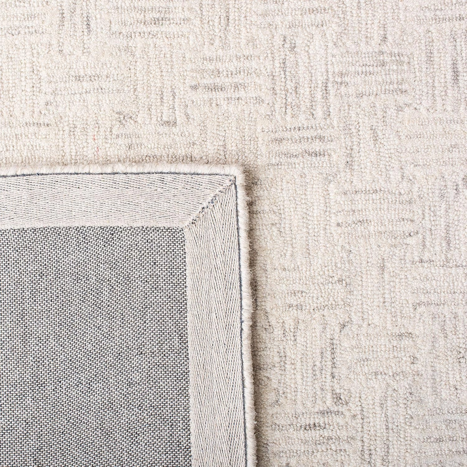 SAFAVIEH Micro-Loop Collection Area Rug - 5' x 8', Light Grey & Ivory, Handmade Wool, Ideal for High Traffic Areas in Living Room, Bedroom (MLP537F)