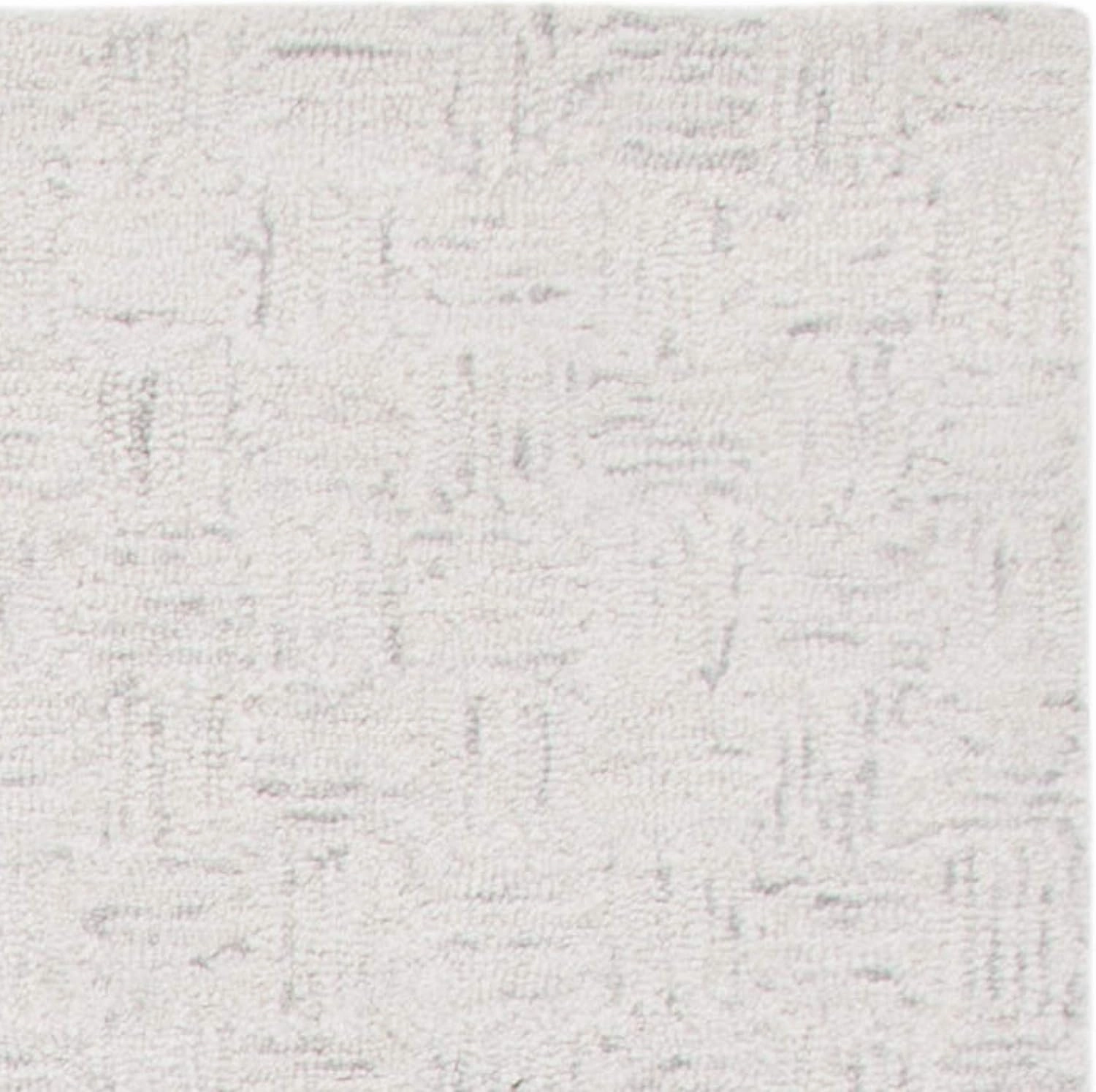 SAFAVIEH Micro-Loop Collection Area Rug - 5' x 8', Light Grey & Ivory, Handmade Wool, Ideal for High Traffic Areas in Living Room, Bedroom (MLP537F)