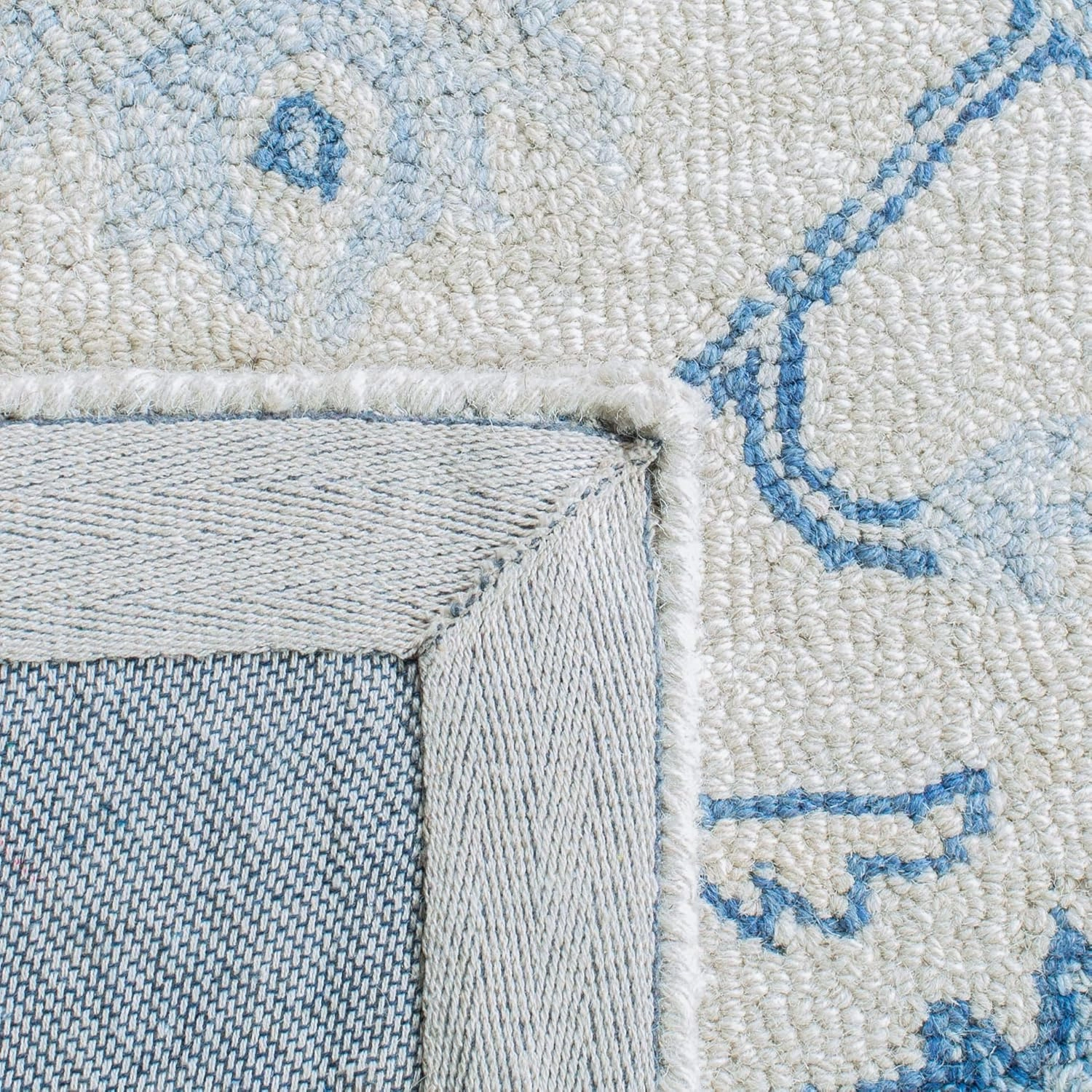 SAFAVIEH Micro-Loop Collection Area Rug - 8' x 10', Ivory & Blue, Handmade Shabby Chic Medallion Wool, Ideal for High Traffic Areas in Living Room, Bedroom (MLP503G)