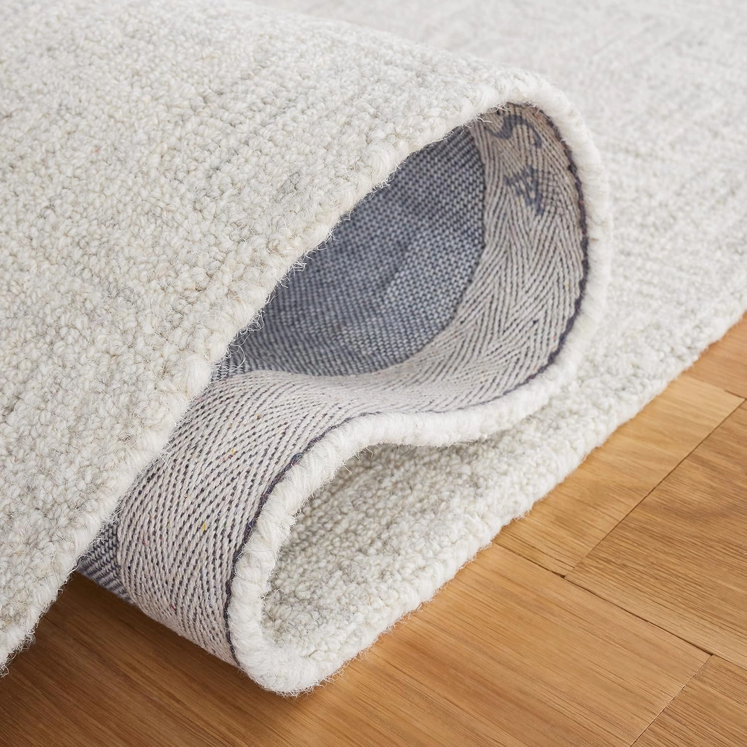 SAFAVIEH Micro-Loop Collection Runner Rug - 2'3" x 7', Light Grey & Ivory, Handmade Wool, Ideal for High Traffic Areas in Living Room, Bedroom (MLP537F)