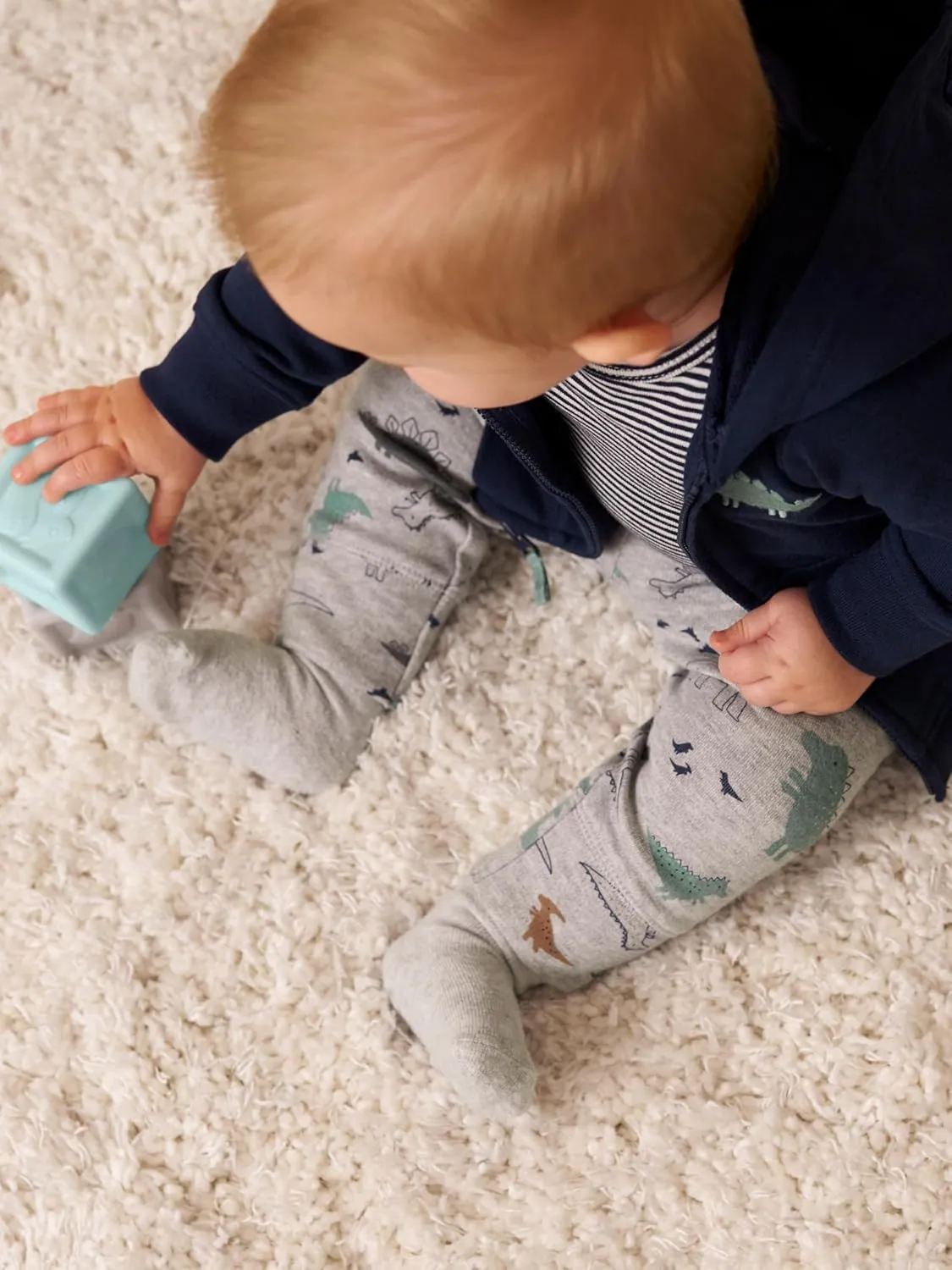 Simple Joys by Carter's baby-boys 4-piece Jacket, Pant, and Bodysuit Set