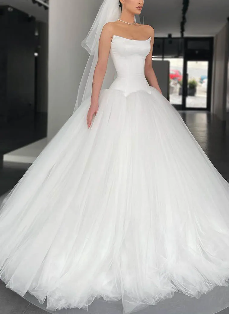 Strapless Ball Gown Simple Vintage Wedding Dress : Strapless Ball Gown Simple Vintage Wedding Dress