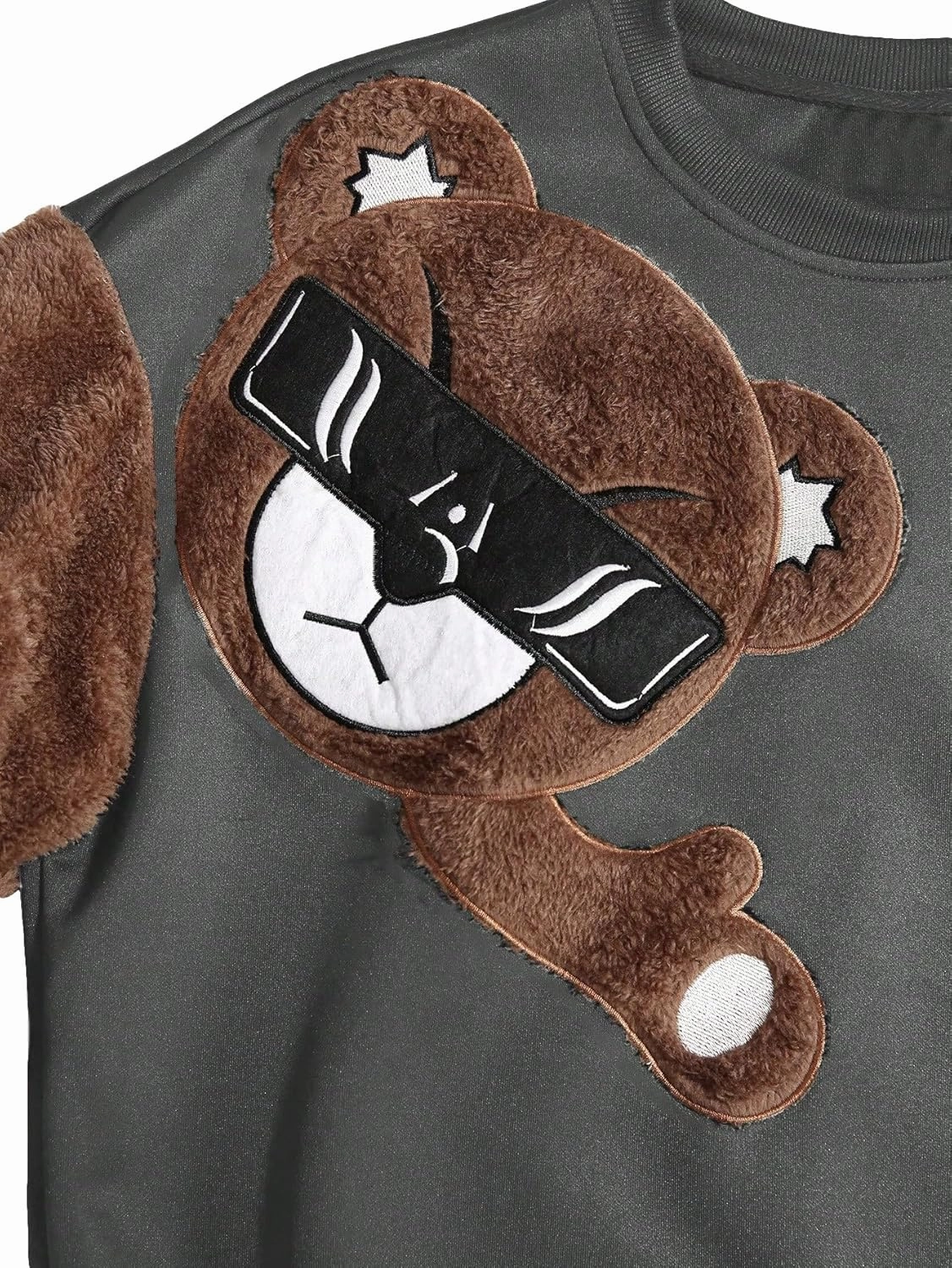 WDIRARA Men's Bear Patched Drop Shoulder Sweatshirt Round Neck Long Sleeve Pullover Sweatshirts