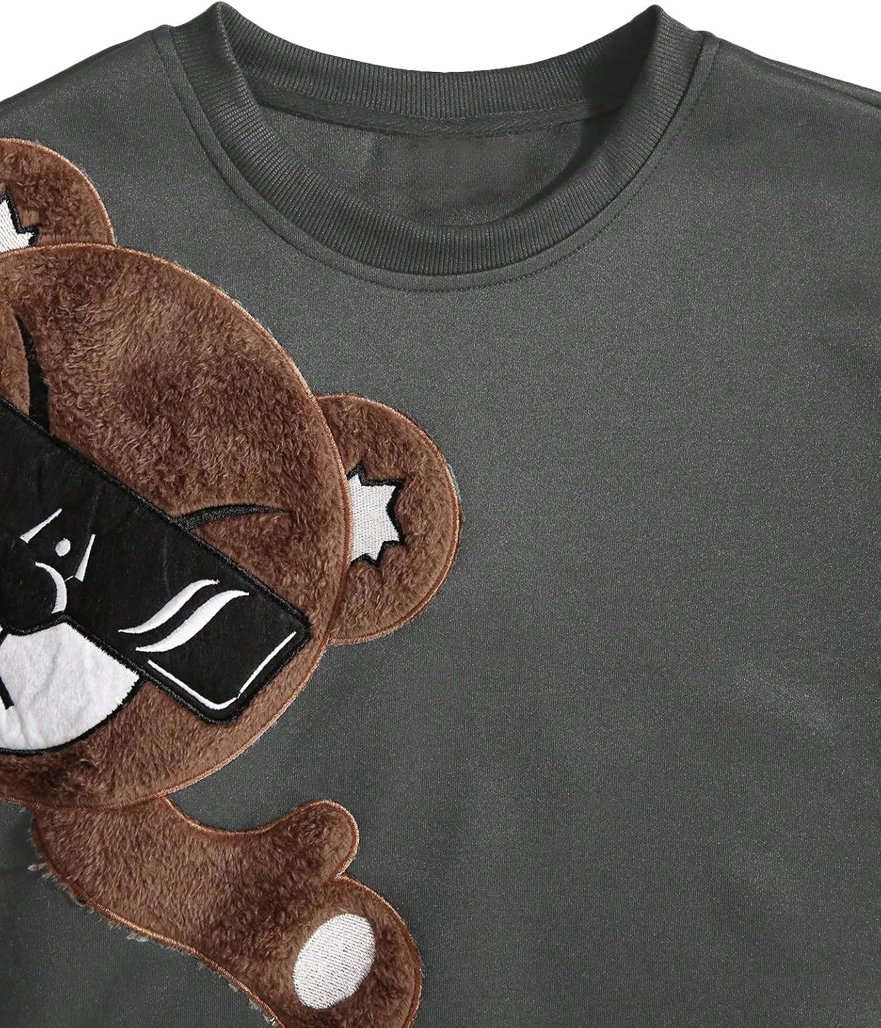 WDIRARA Men's Bear Patched Drop Shoulder Sweatshirt Round Neck Long Sleeve Pullover Sweatshirts