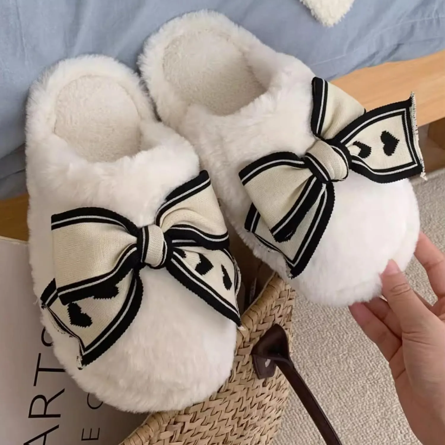 Women's Cute Bowknot Fuzzy Plush Slippers for Winter Indoor Slip-Ons