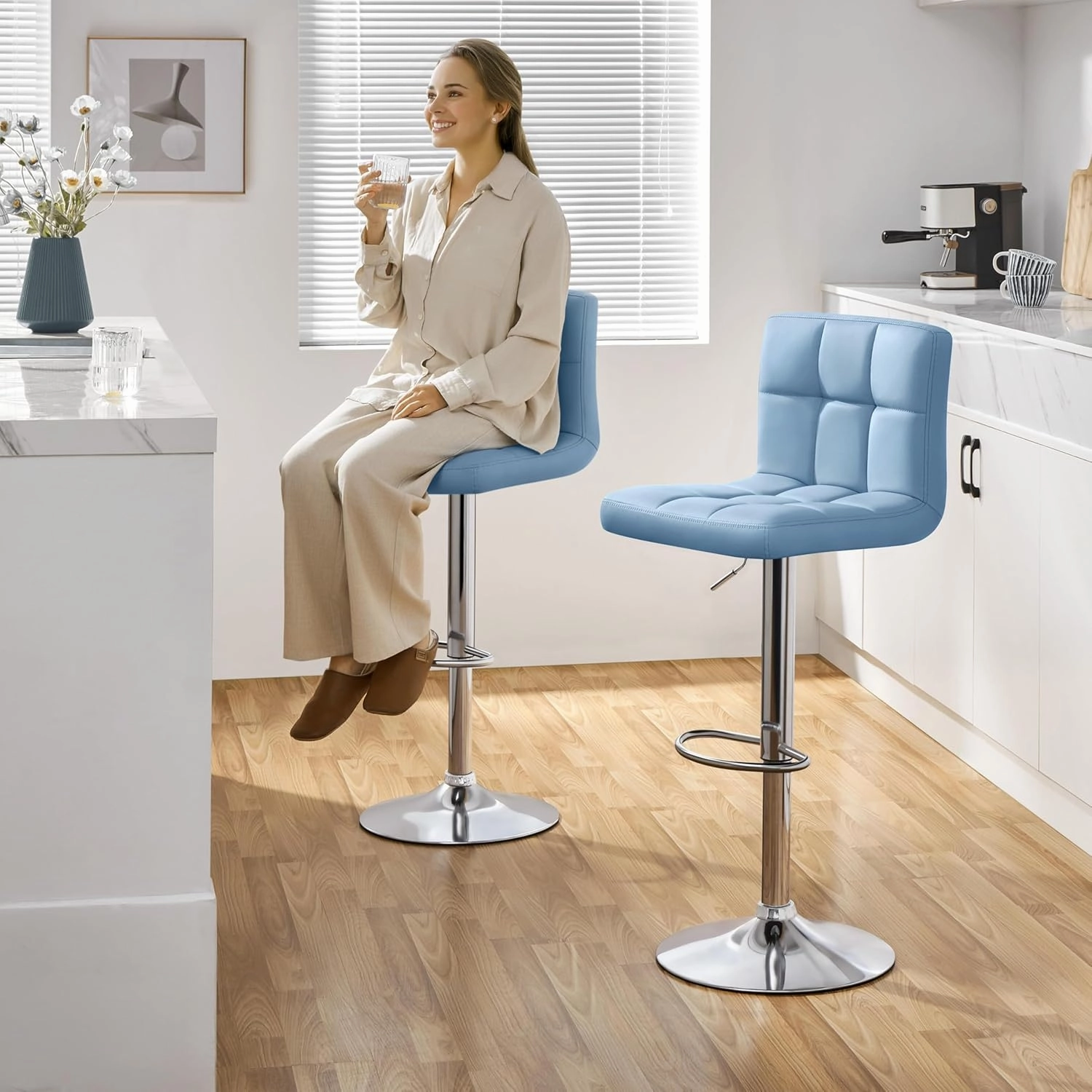 Yaheetech Bar Stools Set of 2, Adjustable PU Leather Swivel Barstools, Modern Counter Stools with Back and Footrest, Counter Height Barstools for Bar, Kitchen, Dining Room, Blue