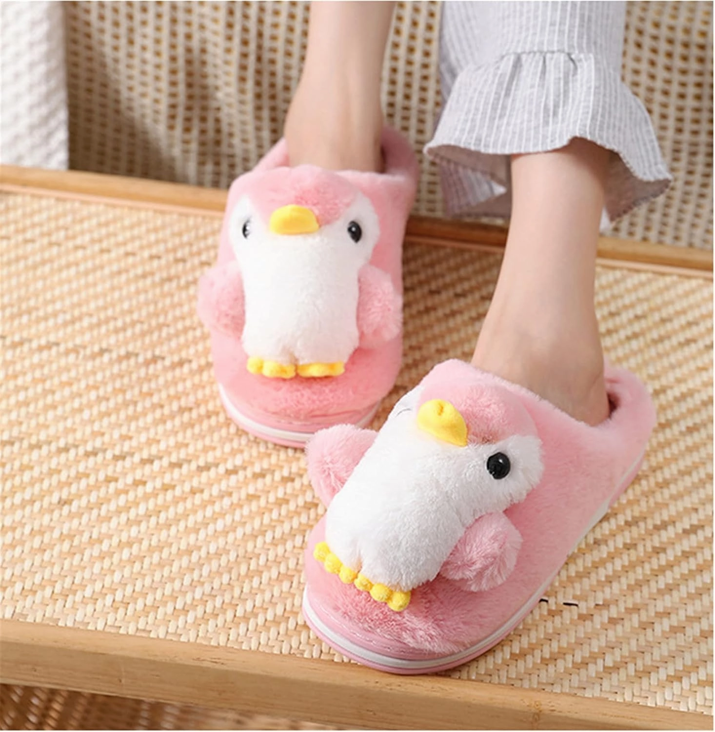 YILANLAN Women's Penguin Plush Warm Animal Home Cute Slippers