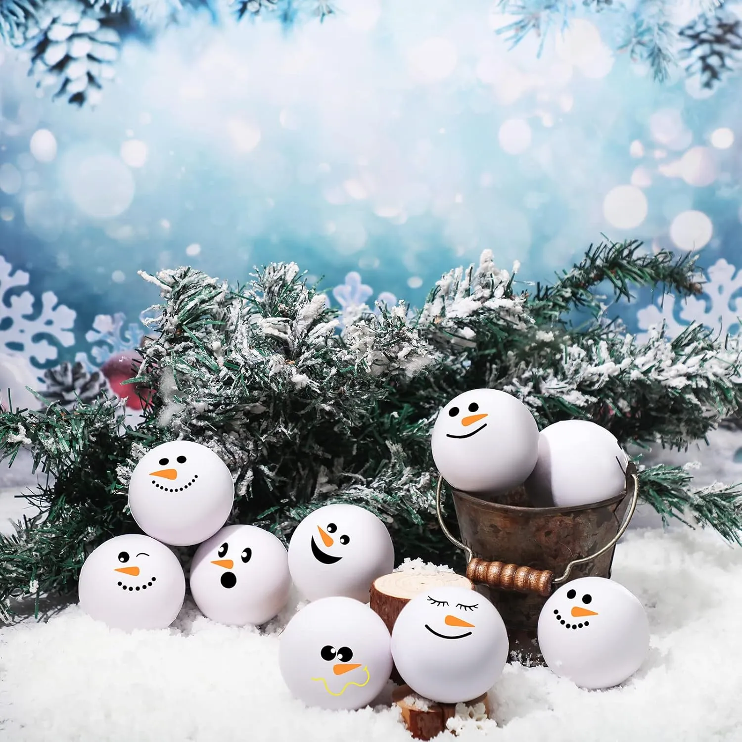 Zhanmai 32 Pcs Christmas Stress Balls Snowmen Stress Toy Bulk Snowball Face Small Foam Toy Crafts for Winter Christmas Game Decorations Stocking Stuffers Goodie Bag Fillers Classroom Gift (2.5 Inch)