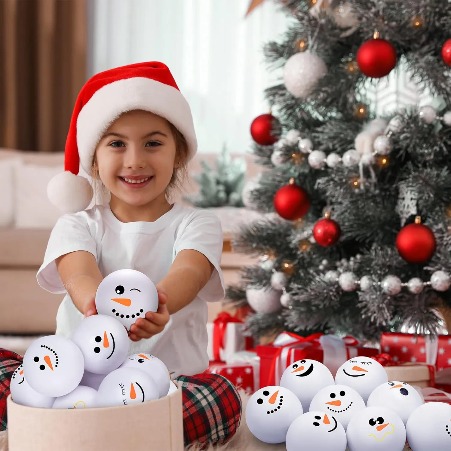 Zhanmai 32 Pcs Christmas Stress Balls Snowmen Stress Toy Bulk Snowball Face Small Foam Toy Crafts for Winter Christmas Game Decorations Stocking Stuffers Goodie Bag Fillers Classroom Gift (2.5 Inch)